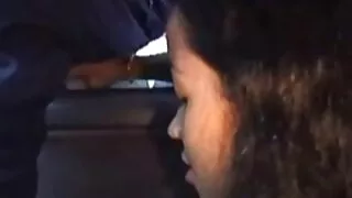 ඔහු කැමරාව ඉදිරියේ ලිංගික ඇති කිරීමට දැරිය ගනී.