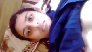 පුතා අම්මටයි නංගිටයි බැන බැන ඉන්නවා.