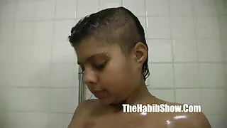 කෙල්ලට කෙල උනනවා හාල් වලින්.