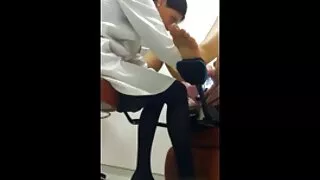 Brunette කුකුළා සඳහා උඳුන්, වෙනුවට.