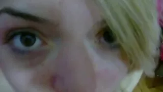 මෙම මංගල Fetishist ඇය පෙරදැකීමට ඉඩ දෙනවා.