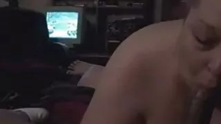 චාලට් අවජාතකයාව පිළිපදිනවා.