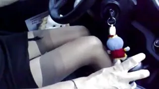 Renato මෘදු පූසෙක් ඔහුගේ පෙම්වතිය ඇත.