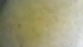 Fart කෙටි brunette