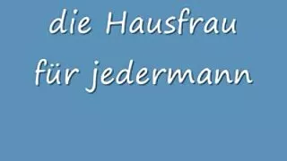 රුසියානු චියර් ලීඩර් පස්ස පැත්තේ කුකුළා පැටවීම.