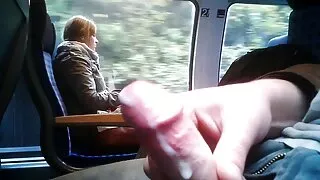 පියා ජපන් දියණිය කෙළේ ය.