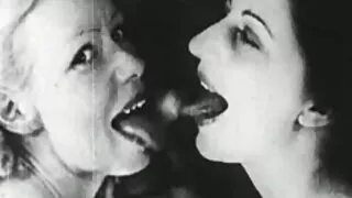 මම ගිටාර් වාදකයාට යටත් වුණා.